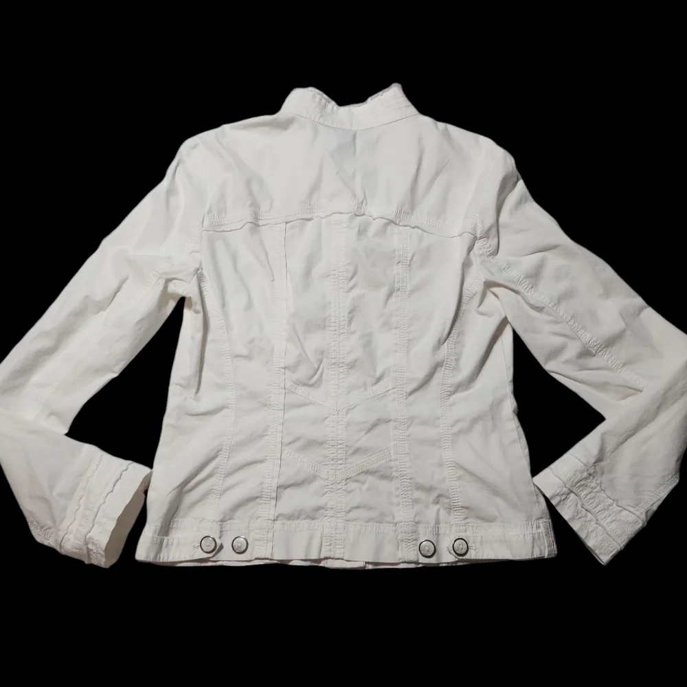 White House Black Market White Button Down Size 6 Jacket